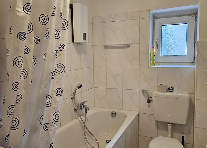 Homes Of Ruhr - Monteurwohnung Arena Lejlighed *